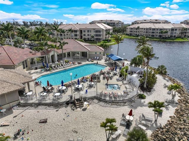 9111 Southmont CV 305, Fort Myers, FL 33908