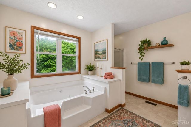 1109 Asbury Road, Anderson Twp, OH 45255