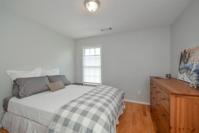 212 Ivy Glen Circle, Avondale Estates, GA 30002