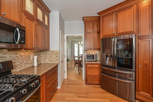 212 Ivy Glen Circle, Avondale Estates, GA 30002