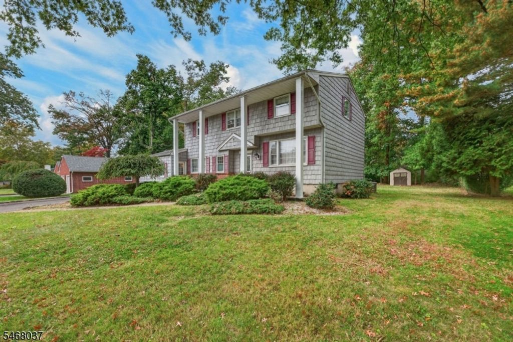 7 Maxal St, Green Brook Twp., NJ 08812 — photo 2