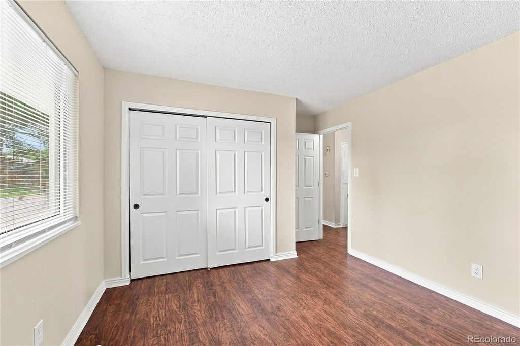 Image 10 of property listing at 7183 S Syracuse Street, Centennial, CO 80112