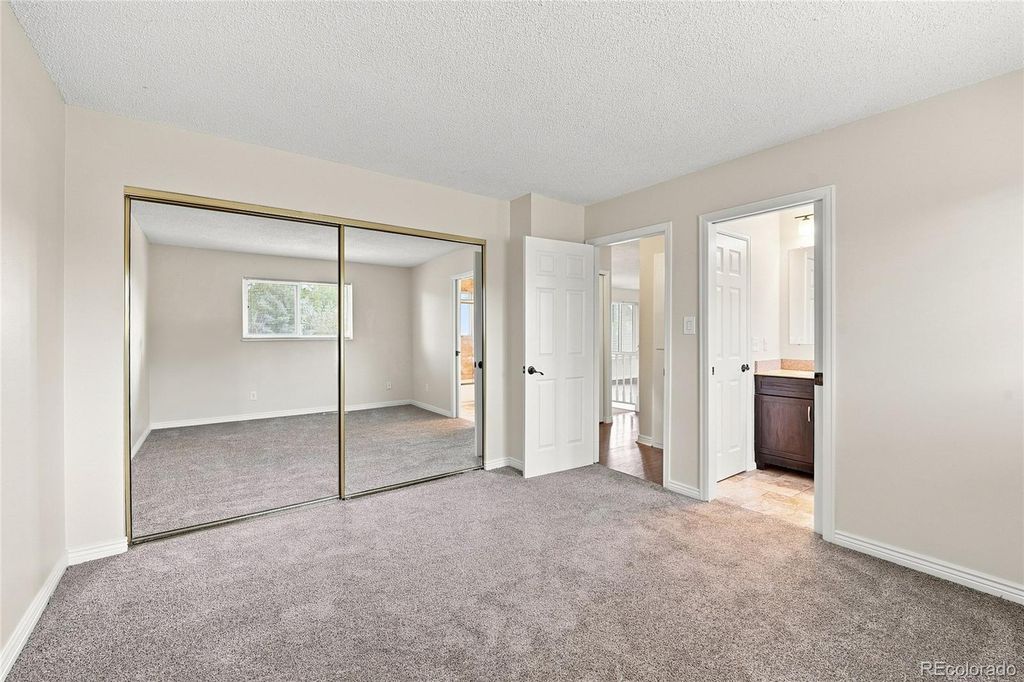 Image 12 of property listing at 7183 S Syracuse Street, Centennial, CO 80112