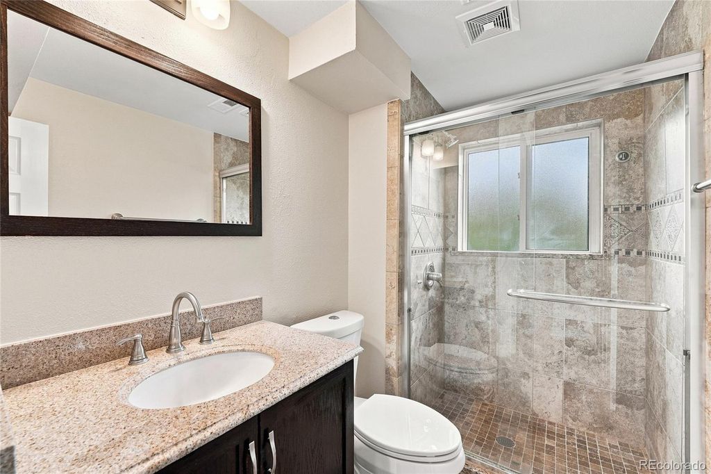 Image 18 of property listing at 7183 S Syracuse Street, Centennial, CO 80112
