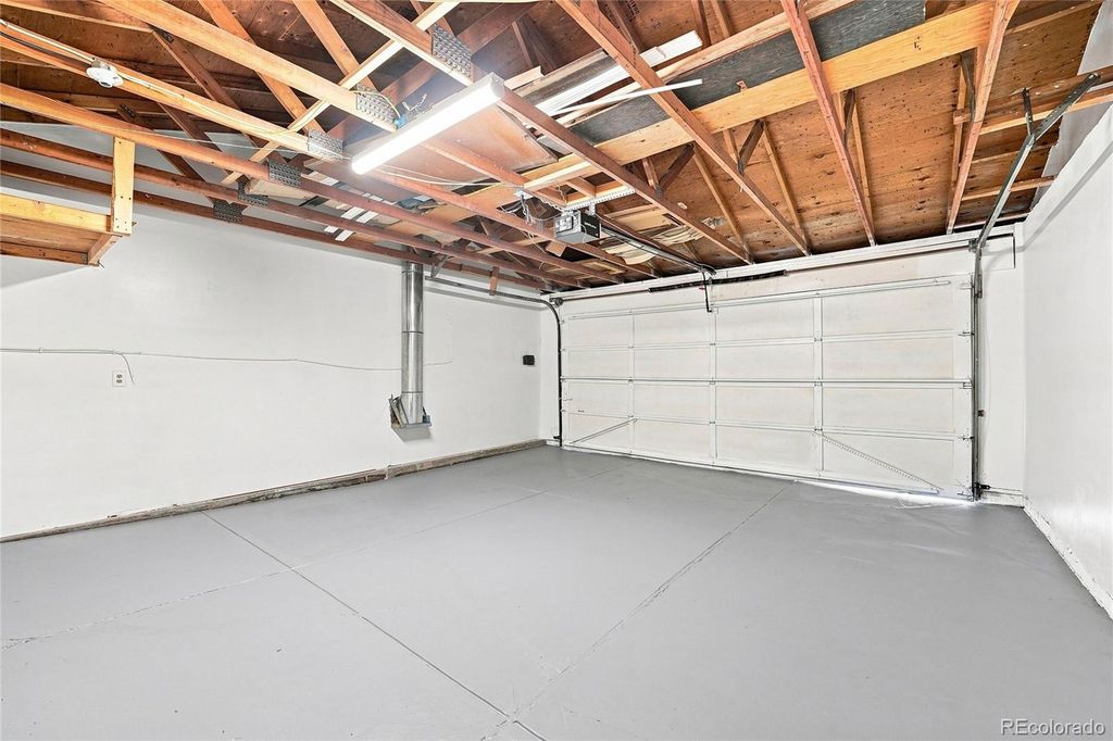 Image 19 of property listing at 7183 S Syracuse Street, Centennial, CO 80112
