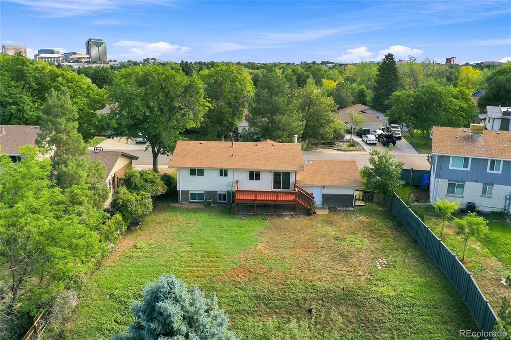 Image 33 of property listing at 7183 S Syracuse Street, Centennial, CO 80112