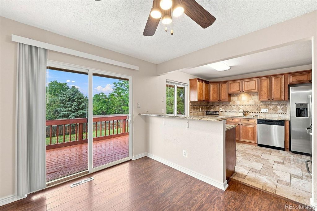 Image 7 of property listing at 7183 S Syracuse Street, Centennial, CO 80112
