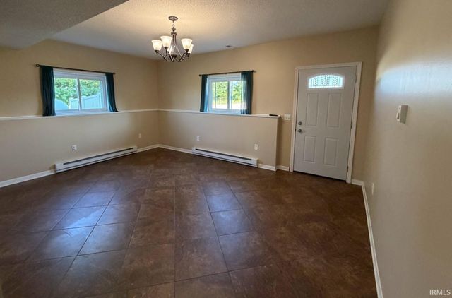 2947 W 800 N, Huntington, IN 46750