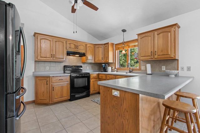 1585 WEATHERSTONE TRAIL, De Pere, WI 54115