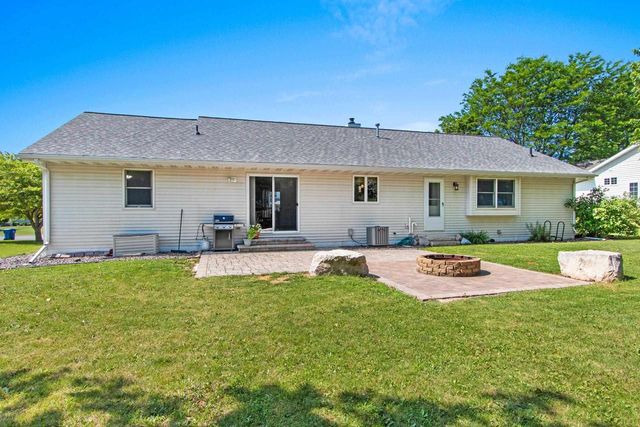1585 WEATHERSTONE TRAIL, De Pere, WI 54115