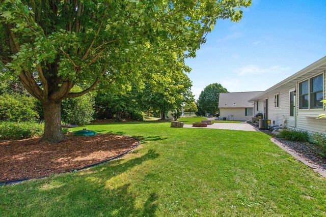 1585 WEATHERSTONE TRAIL, De Pere, WI 54115