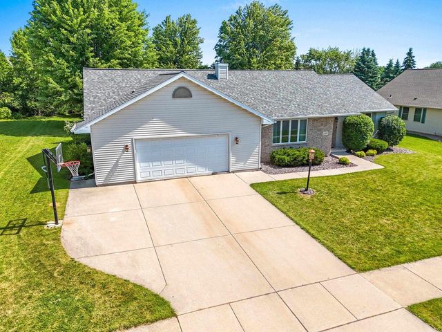 1585 WEATHERSTONE TRAIL, De Pere, WI 54115
