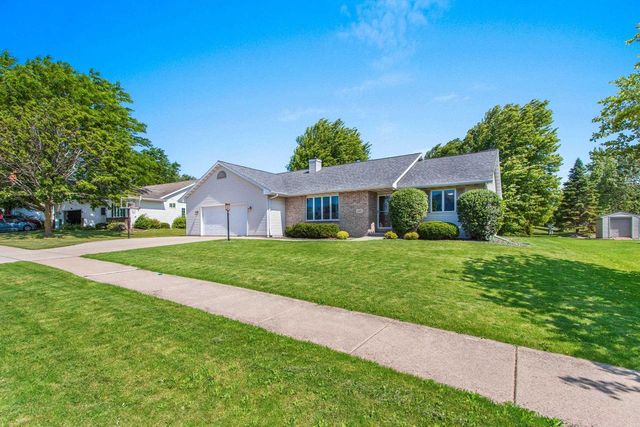 1585 WEATHERSTONE TRAIL, De Pere, WI 54115