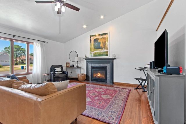 1585 WEATHERSTONE TRAIL, De Pere, WI 54115