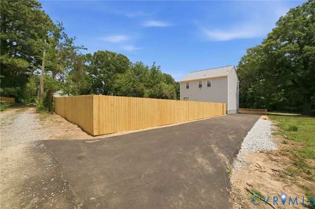 3079 Maury St, Richmond, VA 23224