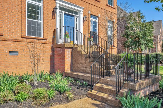 1301 Wexford Downs Ln, Nashville, TN 37211