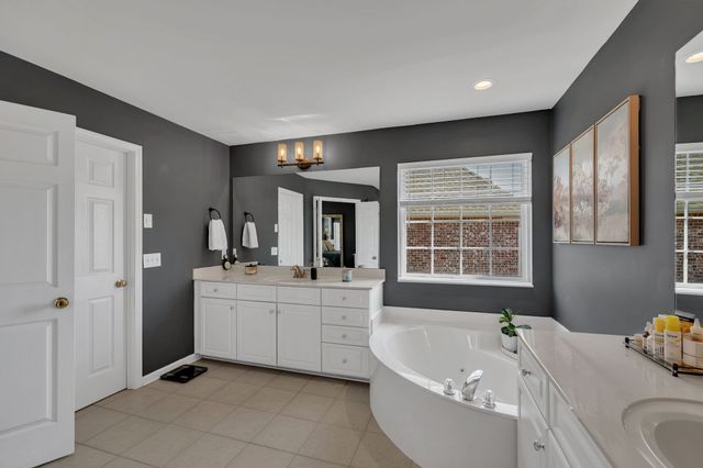 1301 Wexford Downs Ln, Nashville, TN 37211