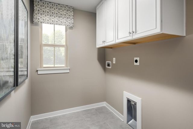 1460 WALLACE BLVD, Ranson, WV 25438