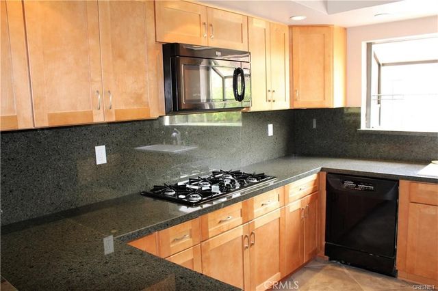 21820 Marylee Street 225, Woodland Hills, CA 91367