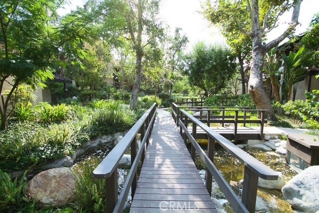 21820 Marylee Street 225, Woodland Hills, CA 91367