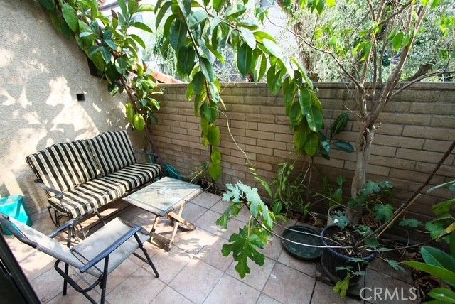 21820 Marylee Street 225, Woodland Hills, CA 91367