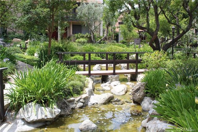 21820 Marylee Street 225, Woodland Hills, CA 91367