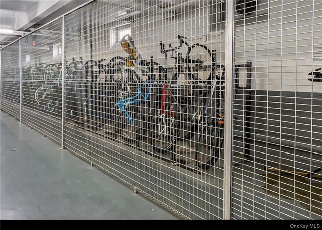 56-07 31st 6A, Woodside, NY 11377