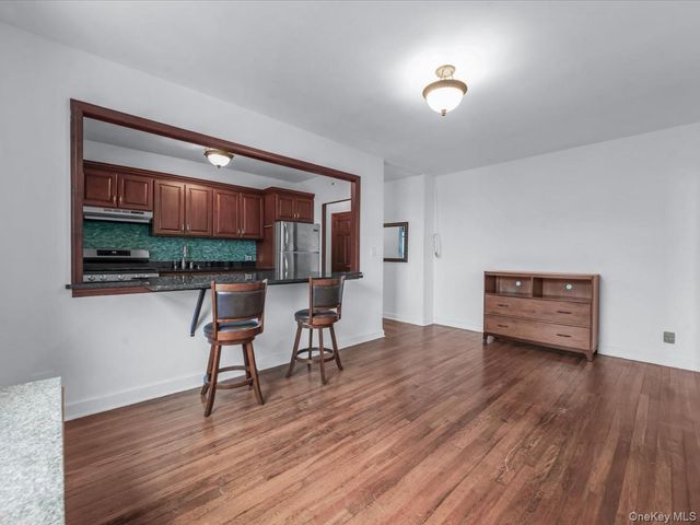 56-07 31st 6A, Woodside, NY 11377