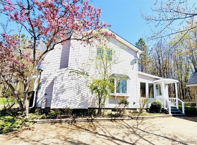 2099 Weiser Court, North Collins, NY 14111