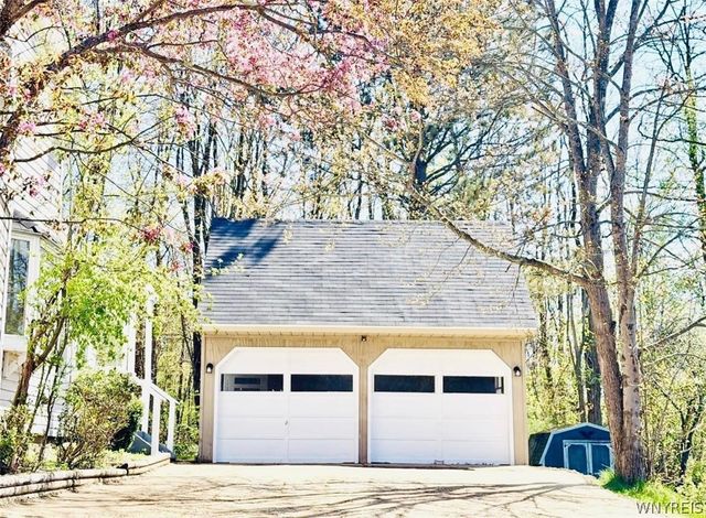 2099 Weiser Court, North Collins, NY 14111