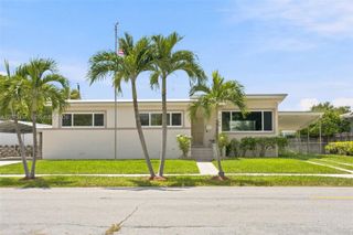 3240 SW 84th Avenue, Miami, FL 33155
