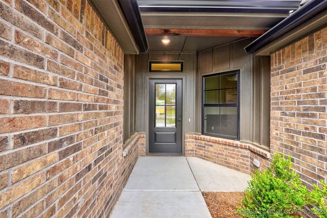 1420 N 72nd Street S, Broken Arrow, OK 74014