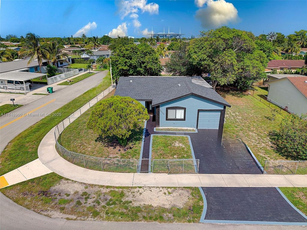 20239 NW 33rd Ct, Miami Gardens, FL 33056
