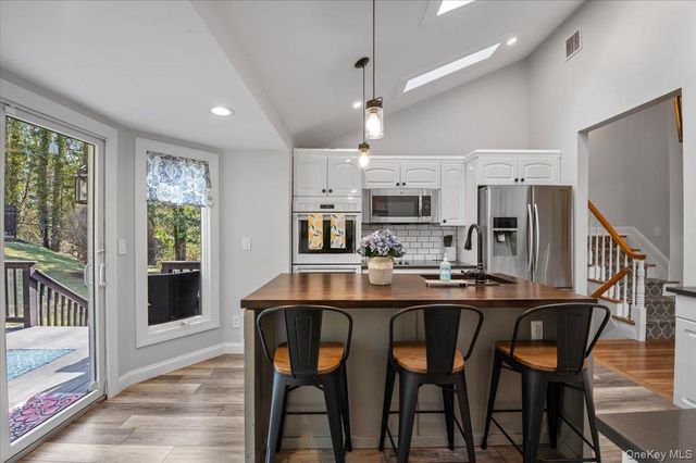 16 Ingold Drive, Dix Hills, NY 11746