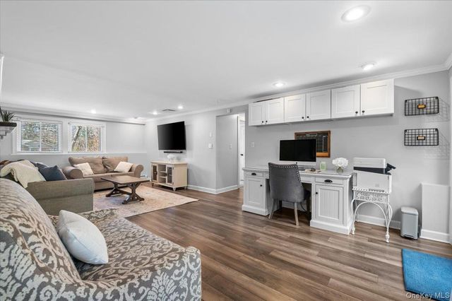 16 Ingold Drive, Dix Hills, NY 11746