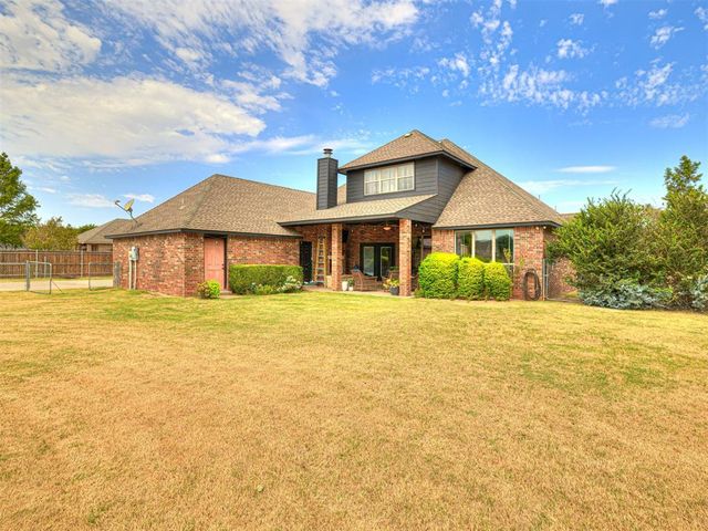 4608 Shoreside Drive, Tuttle, OK 73089