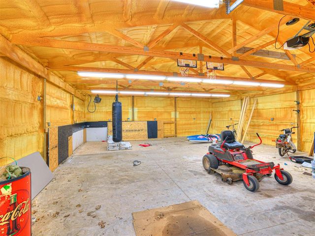 4608 Shoreside Drive, Tuttle, OK 73089