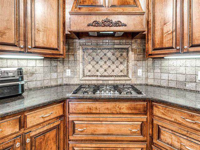 4608 Shoreside Drive, Tuttle, OK 73089