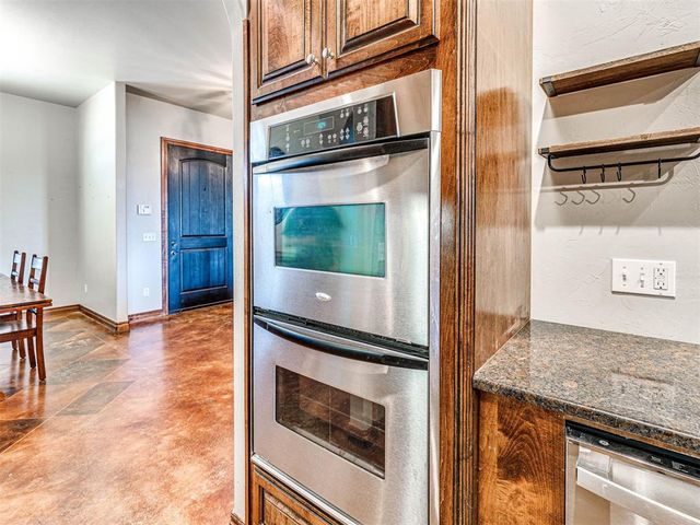 4608 Shoreside Drive, Tuttle, OK 73089