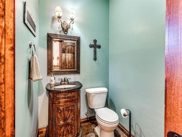 4608 Shoreside Drive, Tuttle, OK 73089