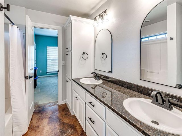 4608 Shoreside Drive, Tuttle, OK 73089