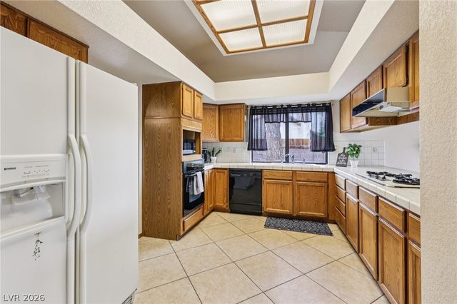 1671 Monterey Sunrise Drive, Las Vegas, NV 89156