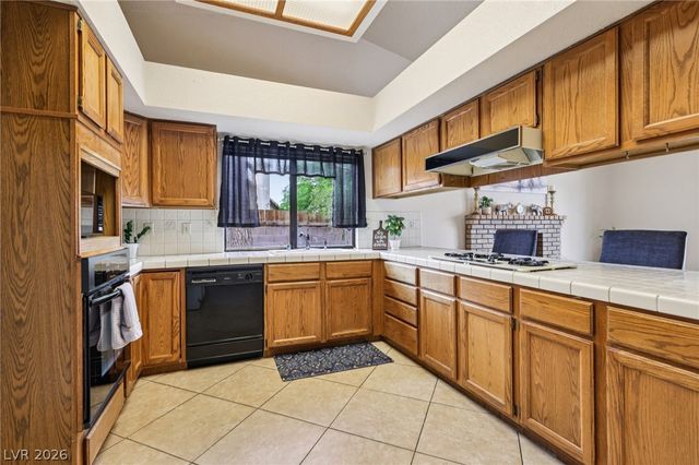 1671 Monterey Sunrise Drive, Las Vegas, NV 89156