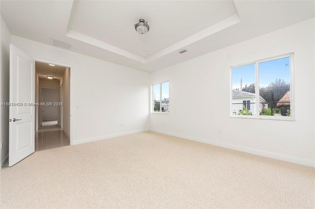 9341 SW 174th St 0, Palmetto Bay, FL 33157