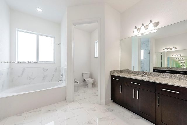 9341 SW 174th St 0, Palmetto Bay, FL 33157