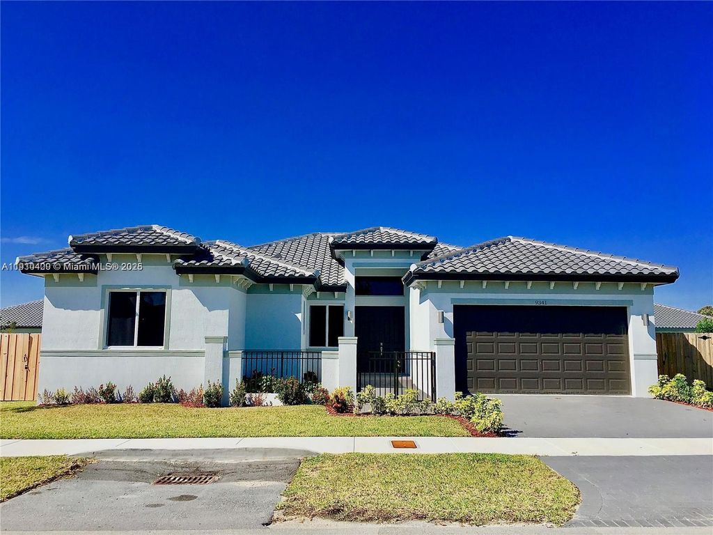 9341 SW 174th St 0, Palmetto Bay, FL 33157