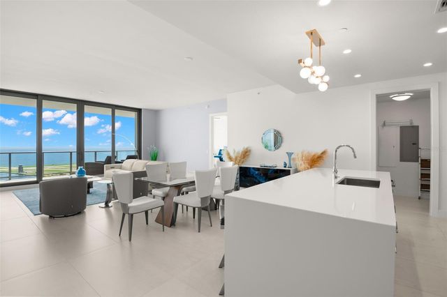 301 1ST STREET S 2402, St Petersburg, FL 33701