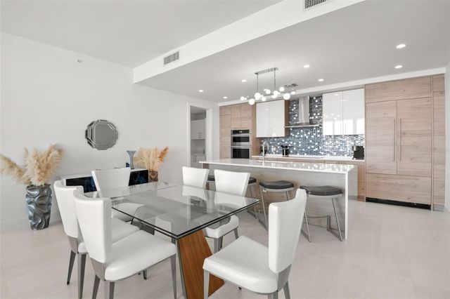 301 1ST STREET S 2402, St Petersburg, FL 33701