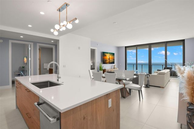 301 1ST STREET S 2402, St Petersburg, FL 33701