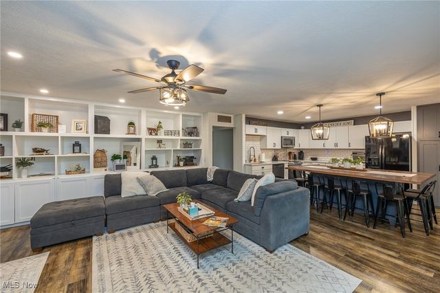 10824 Watercress Road, Strongsville, OH 44149